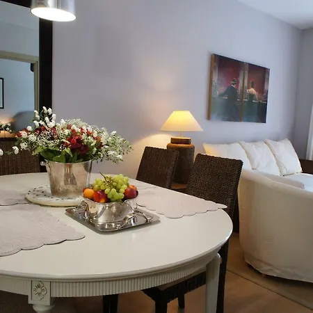 Bryza Apartment *